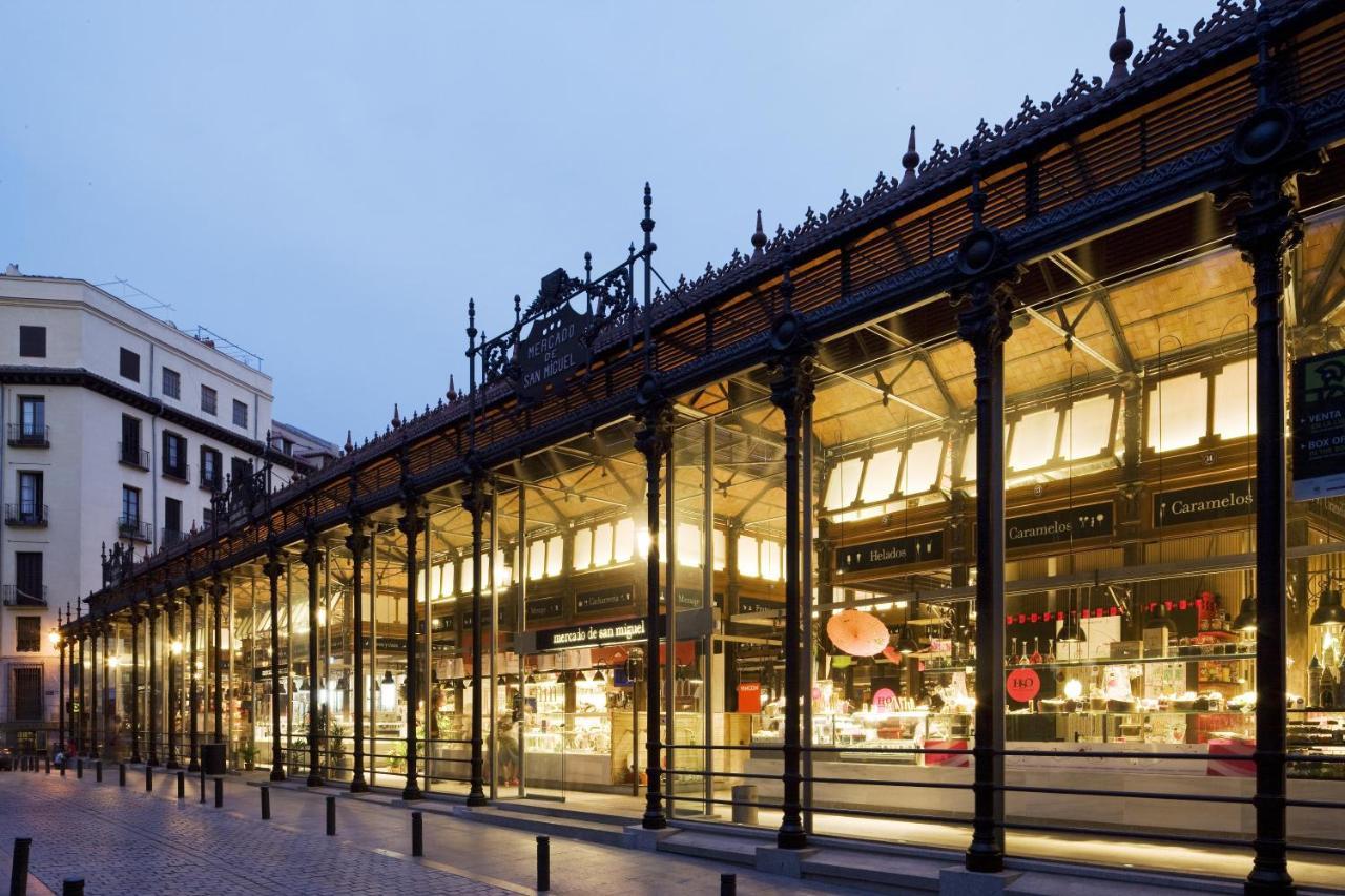 La Reina De Gran Via - Parking Tph Bed & Breakfast Madrid Bagian luar foto